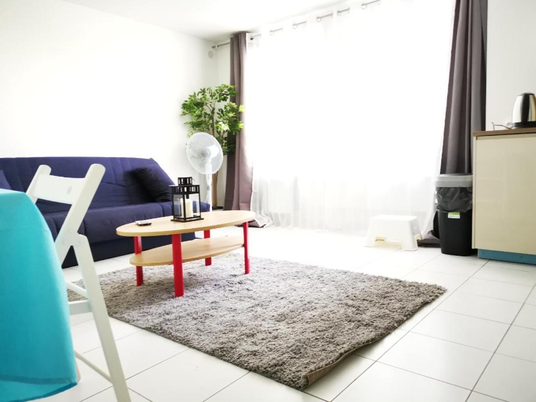 Studio de charme, 30' Paris, 5' Evry, 10' Orly Ris-Orangis Exterior foto